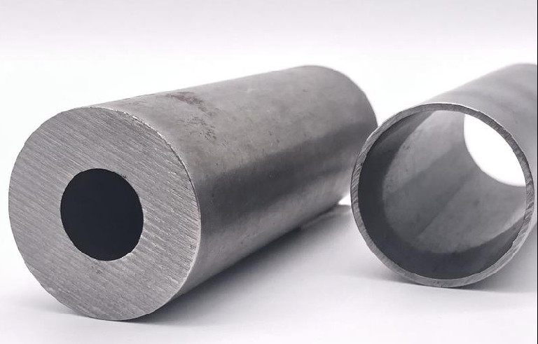Industrial 34MnB5 Steel Carbon Seamless Steel Pipe